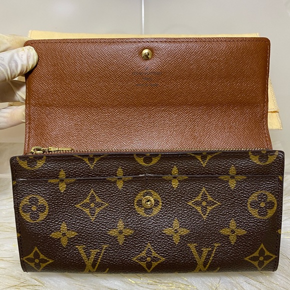 Portefeiulle Sarah Long Bifold Wallet With duster - Picture 14 of 16